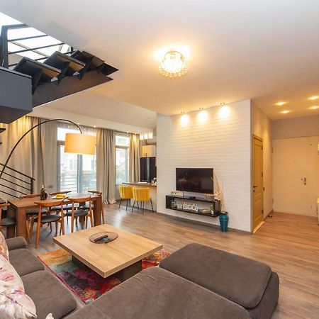Luxury 4 Bedroom Apartment #1 In The City Center Of Τυφλίδα Εξωτερικό φωτογραφία