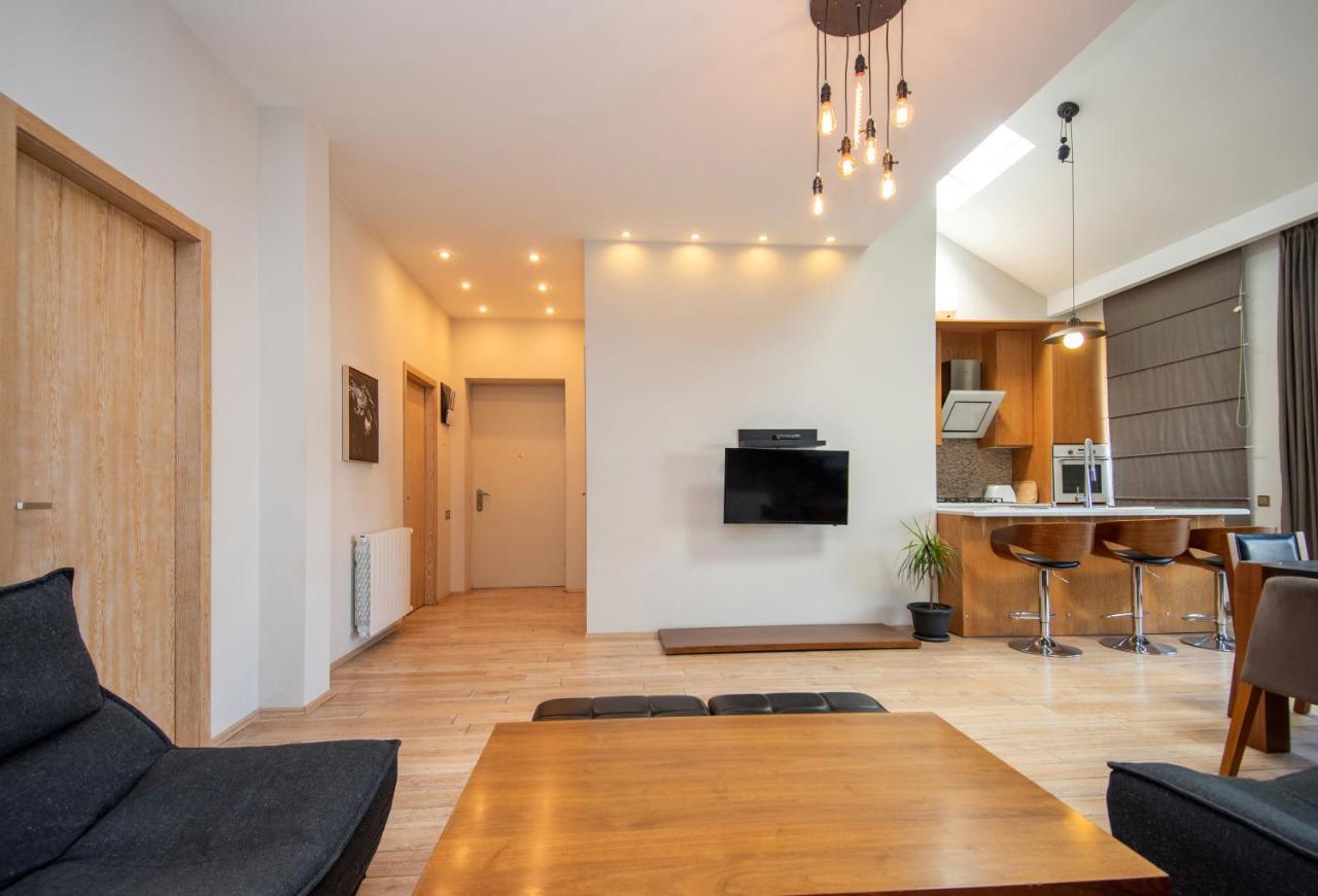 Luxury 4 Bedroom Apartment #1 In The City Center Of Τυφλίδα Εξωτερικό φωτογραφία