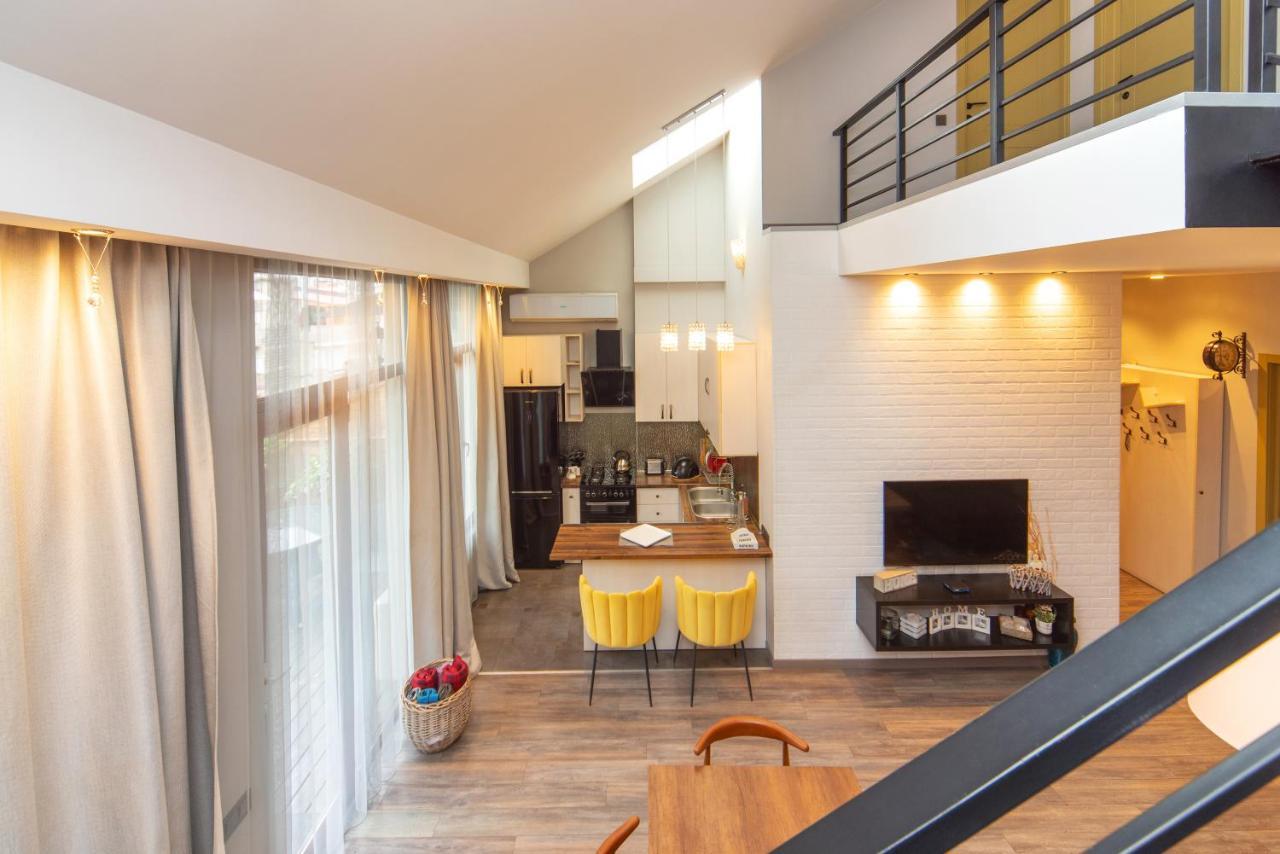 Luxury 4 Bedroom Apartment #1 In The City Center Of Τυφλίδα Εξωτερικό φωτογραφία